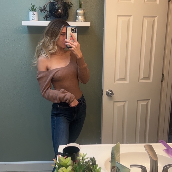 ashleylanaay